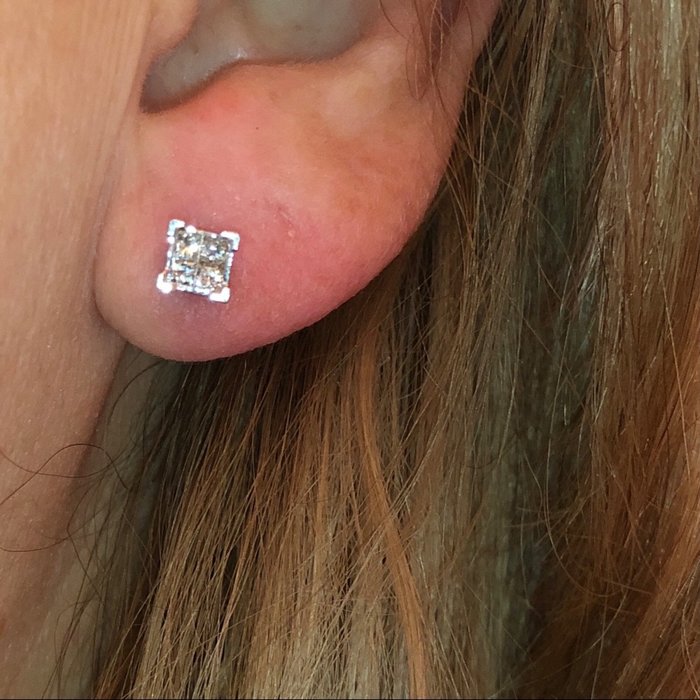 Solid Stamped 14K White Gold Natural Diamonds Stud Earrings